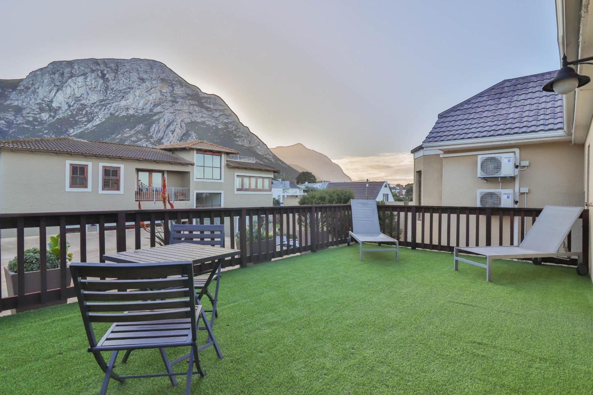 Lavender Manor Guest Lodge Hermanus Oda fotoğraf